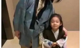 娱乐圈吃瓜爆料漫画,揭秘幕后真相的吃瓜漫画